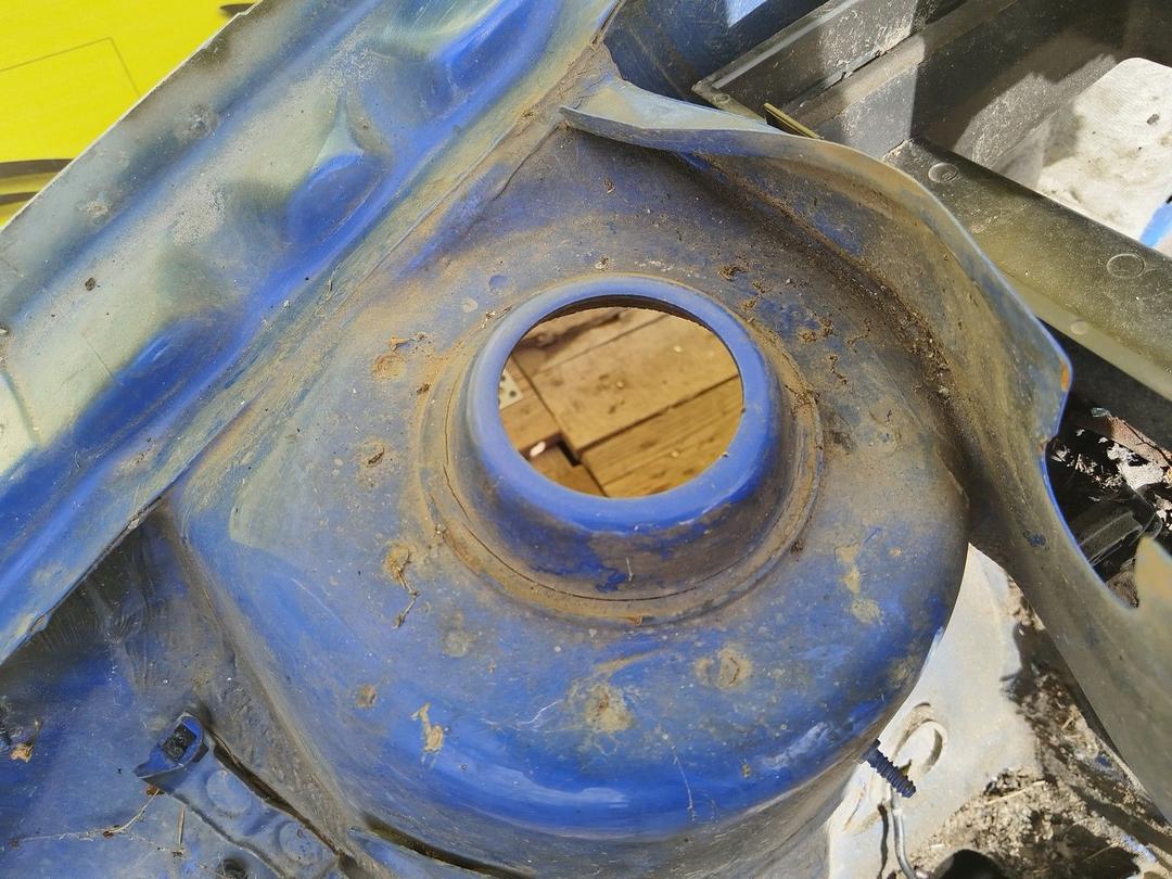 Стойка кузовная передняя правая 14X15N Volkswagen Golf undefined