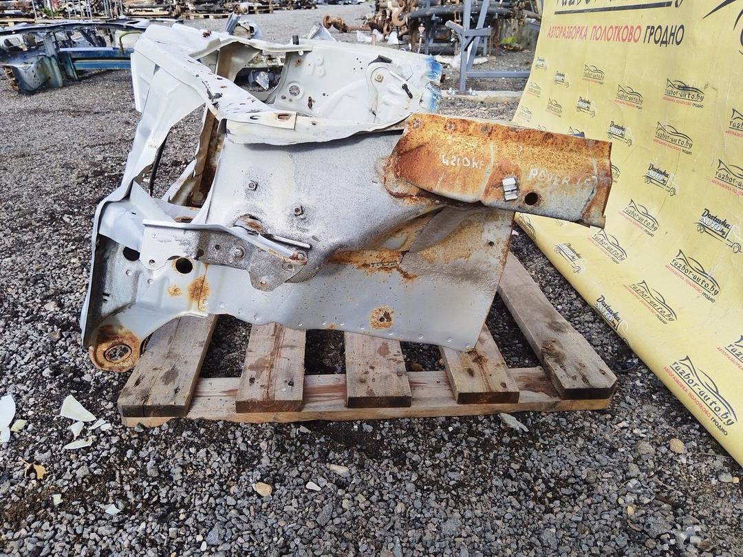 Передняя панель крепления облицовки (телевизор) 3FZ580 Rover 45 купить с доставкой