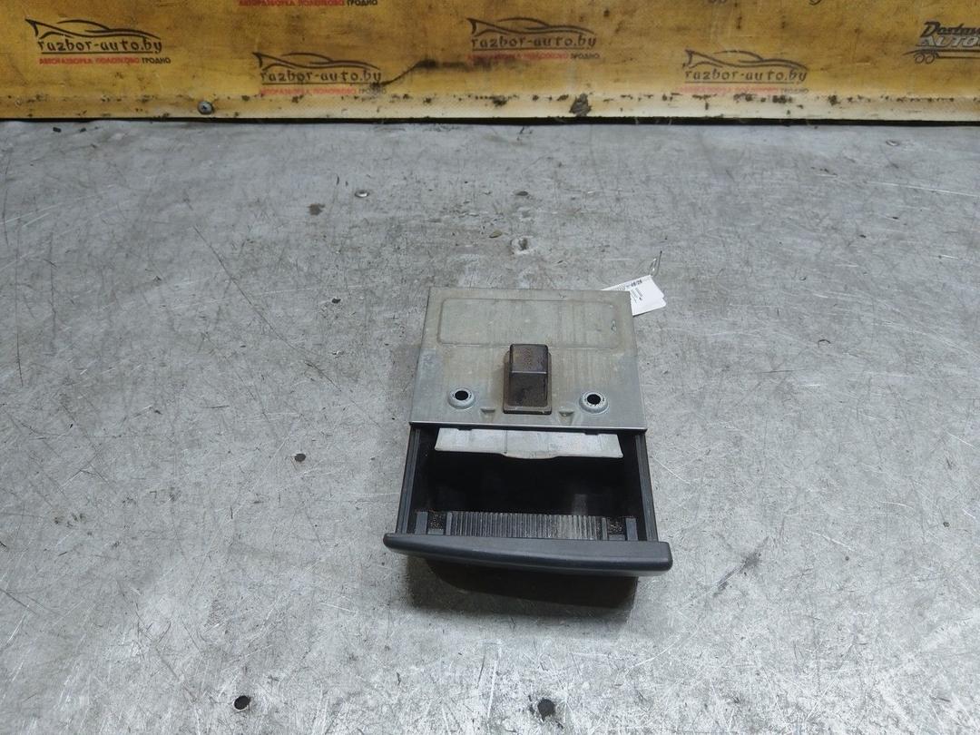 Пепельница KZ2M3B Mitsubishi Carisma купить на авторазборке