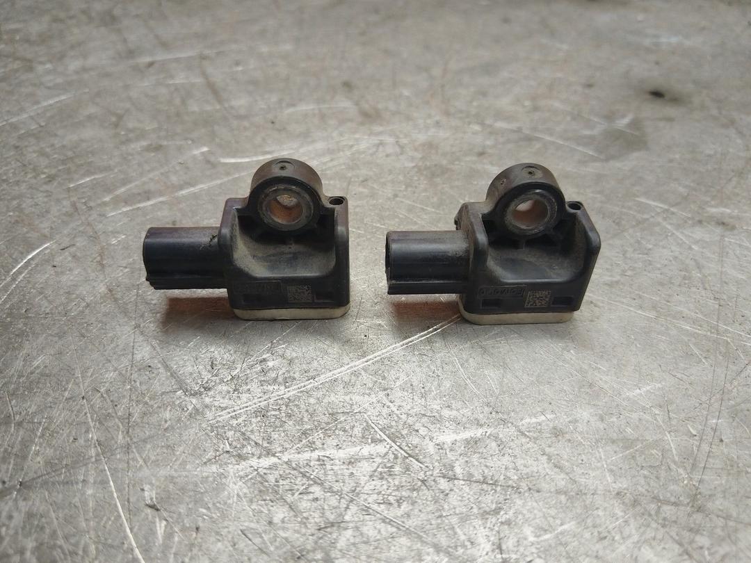 Датчик удара H13Q6O Ford Fusion купить