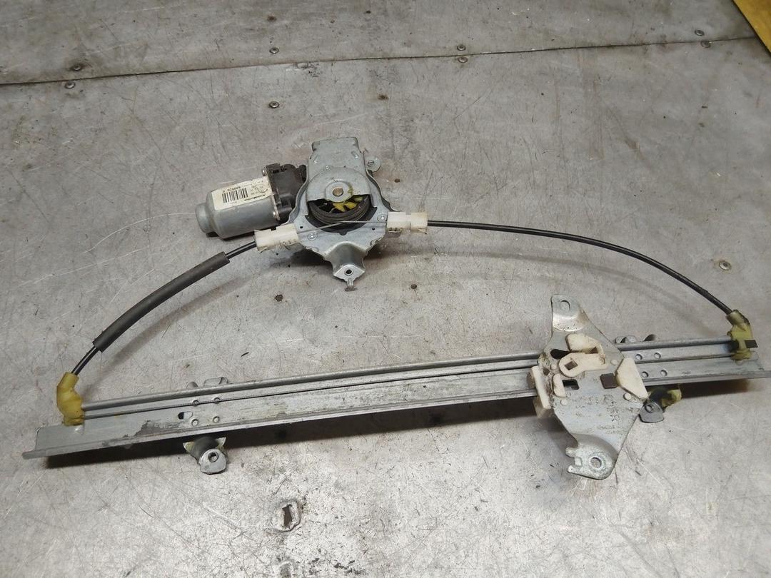 Стеклоподъемник электрический передний правый Y94E78 Nissan Note купить с доставкой