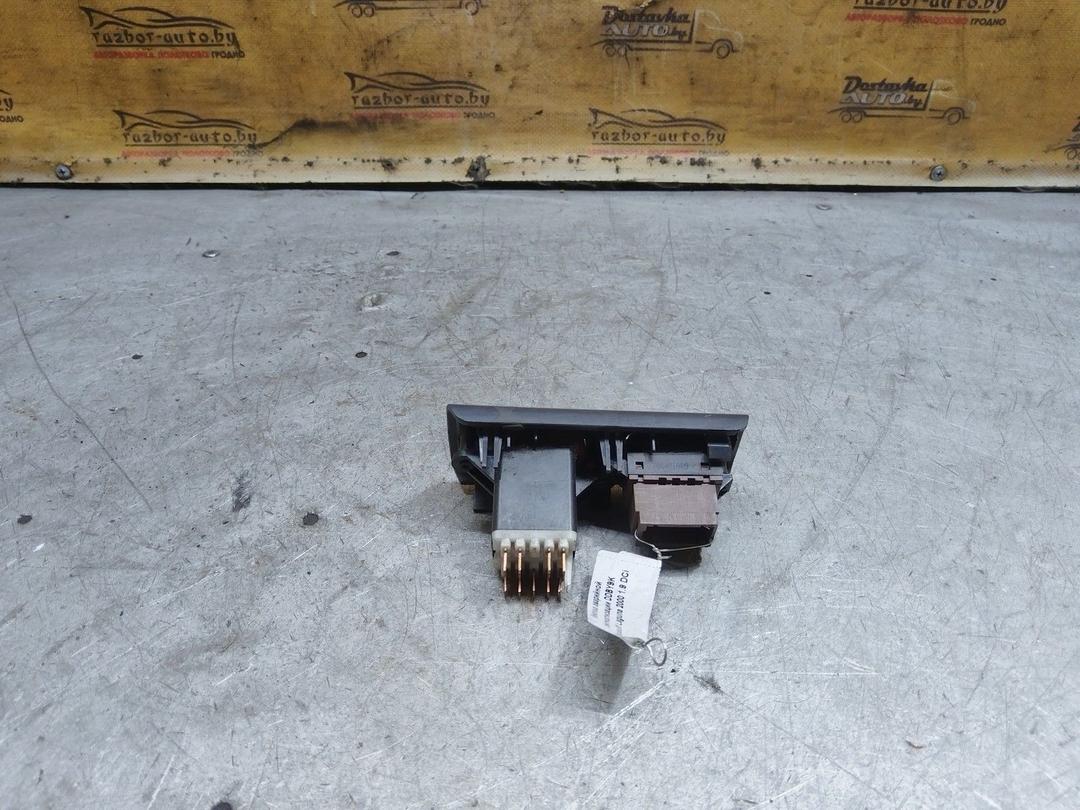 Кнопка аварийной сигнализации DDBY9K Renault Laguna - Фото 2