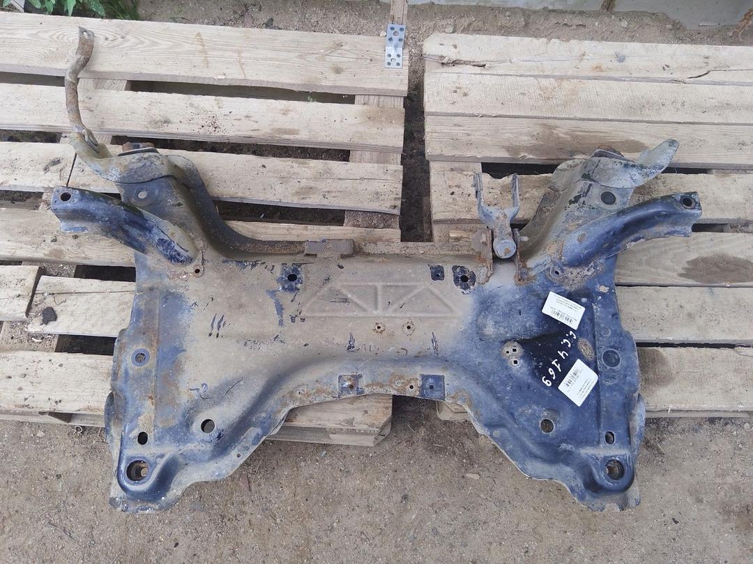 Балка подвески передняя (подрамник) MLH8KV Citroen C4