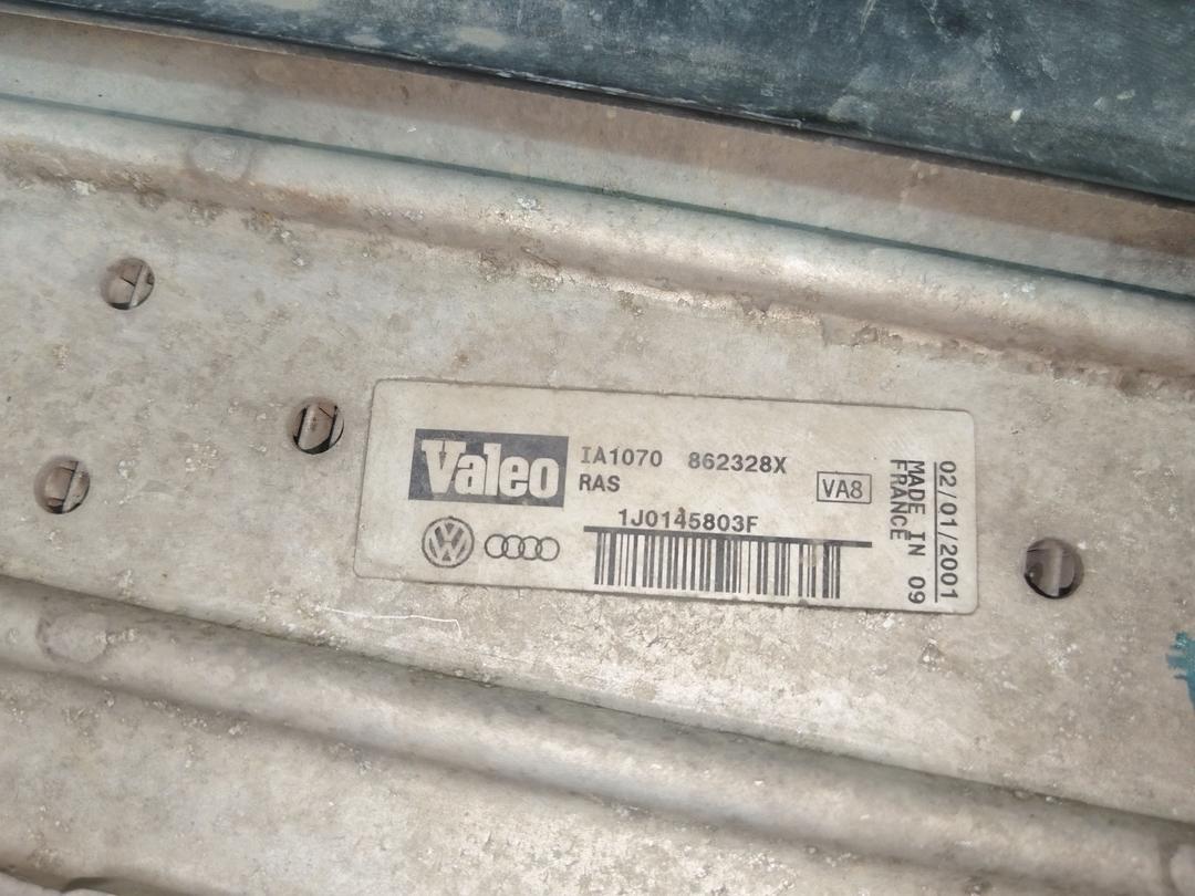 Интеркулер HQ21RK Volkswagen Golf купить на авторазборке