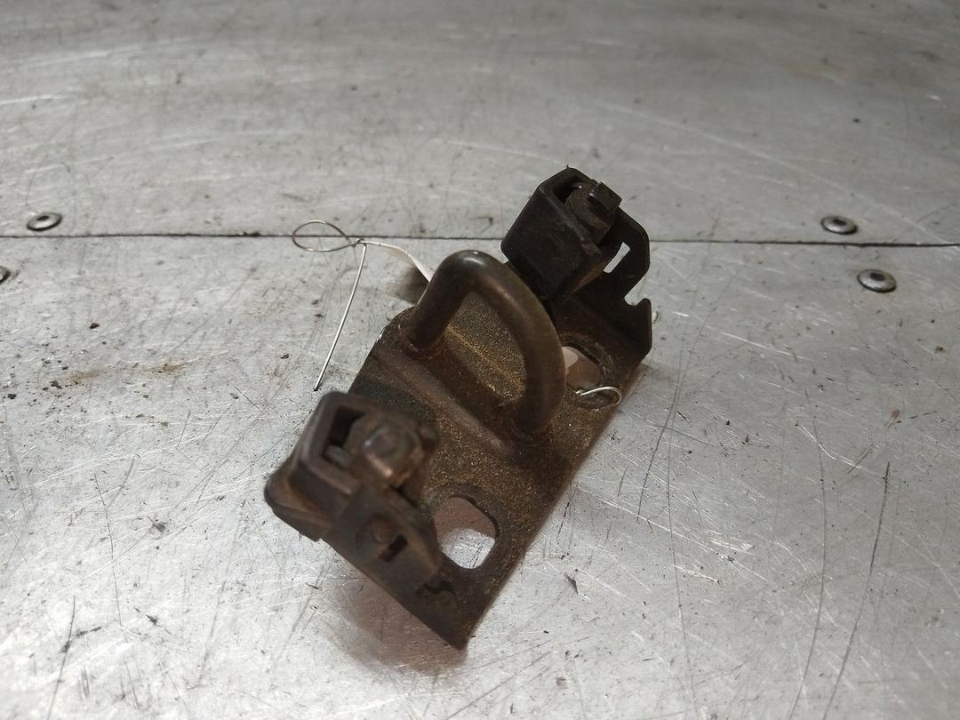 Ответная часть замка багажника KCY9BA Peugeot 307 - Фото 3