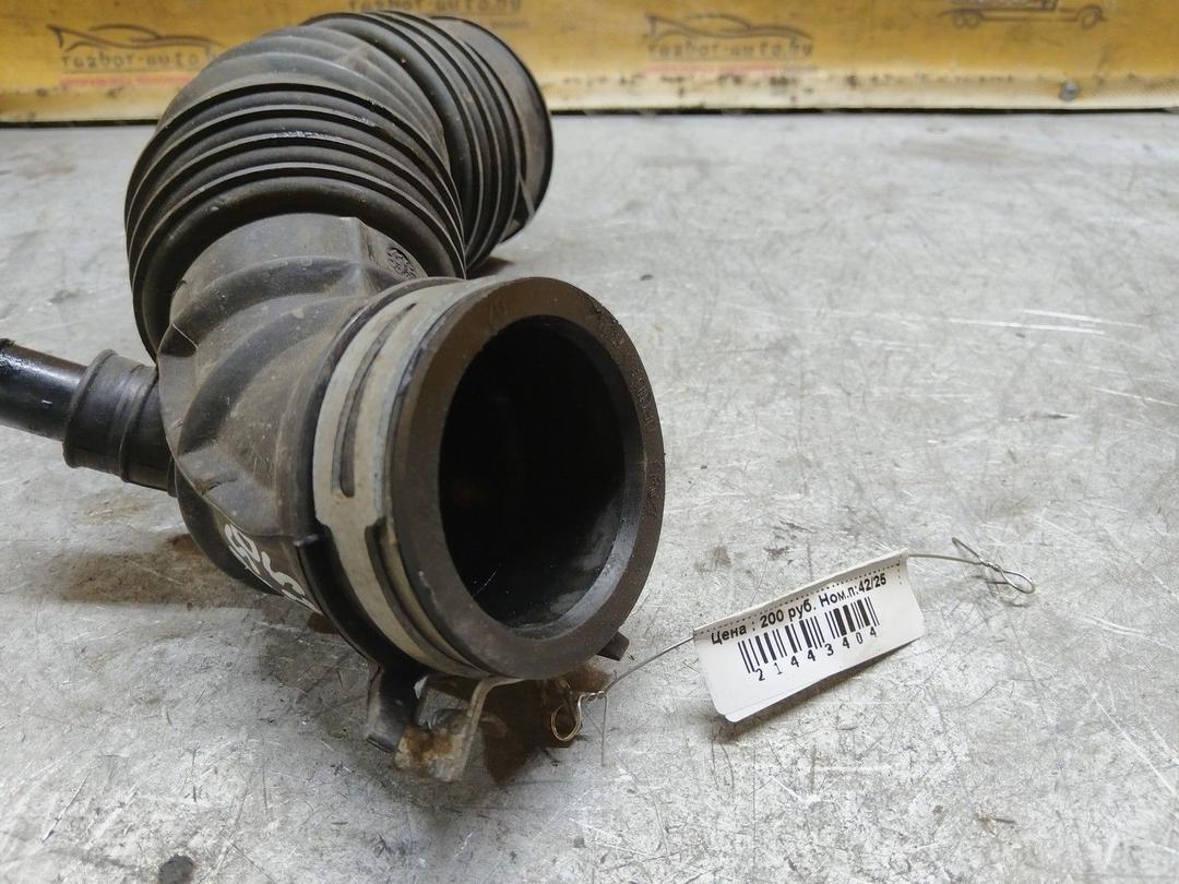 Патрубок воздушного фильтра 45B0W5 Toyota Corolla Verso купить на авторазборке