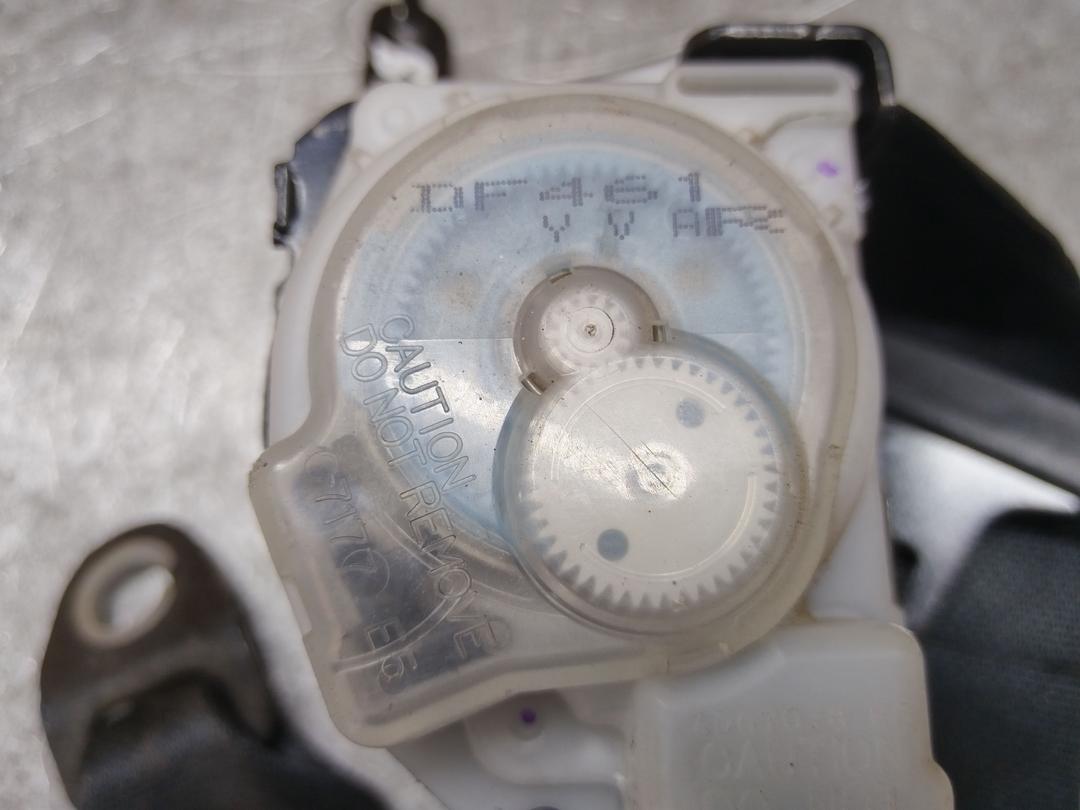 Ремень безопасности задний правый M65901 Toyota Avensis - Фото 5