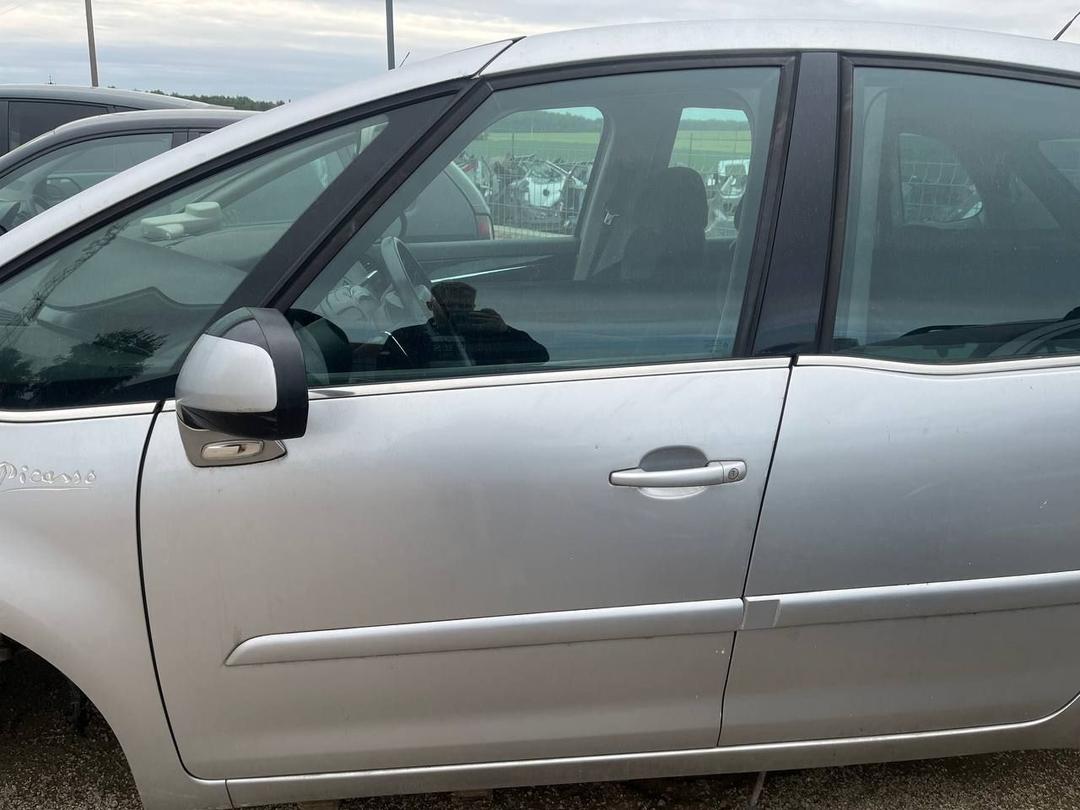 Стекло двери передней левой 3QUP2A Citroen C4 Picasso