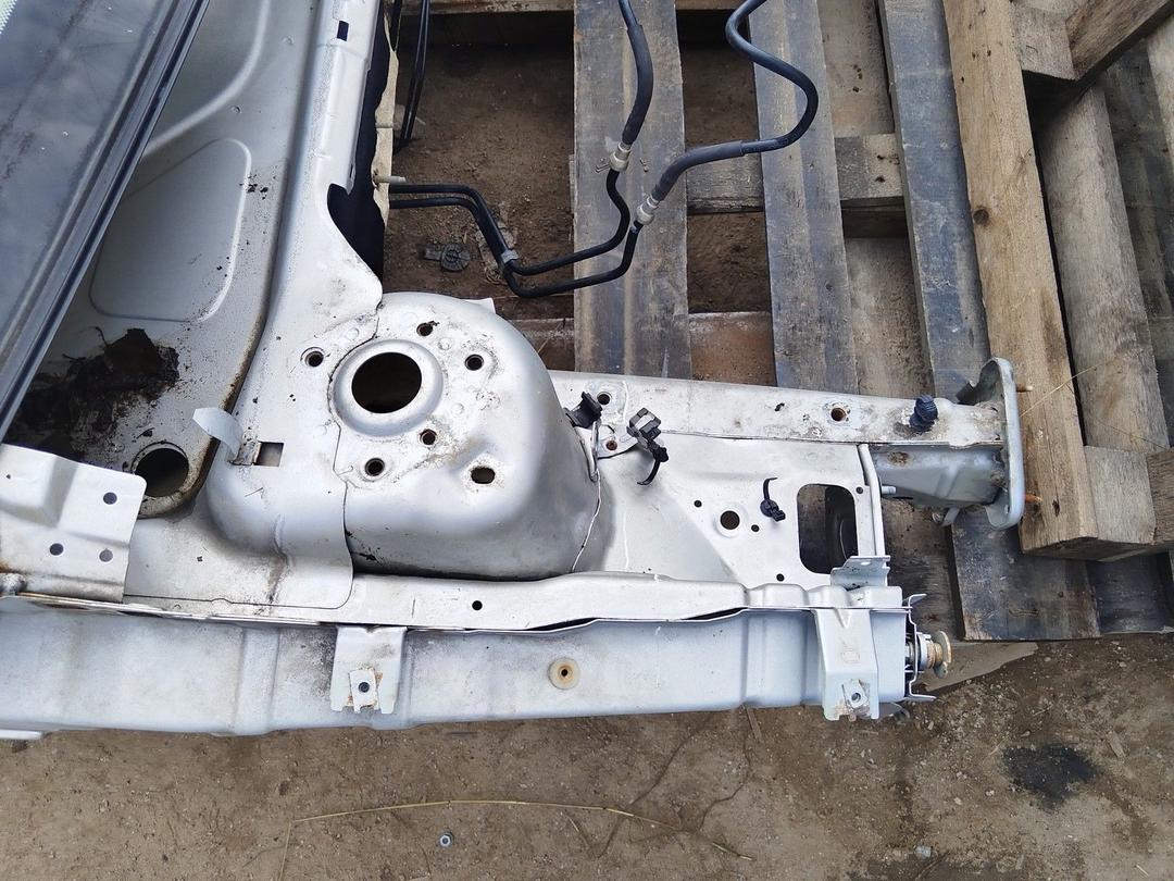 Лонжерон правый DCN5PH Ford Focus undefined