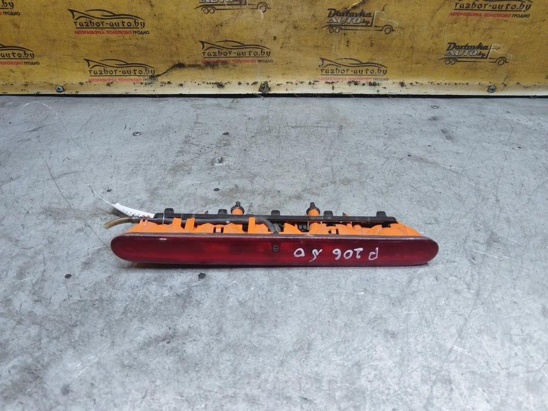 Стоп-сигнал XSW0WI Peugeot 206