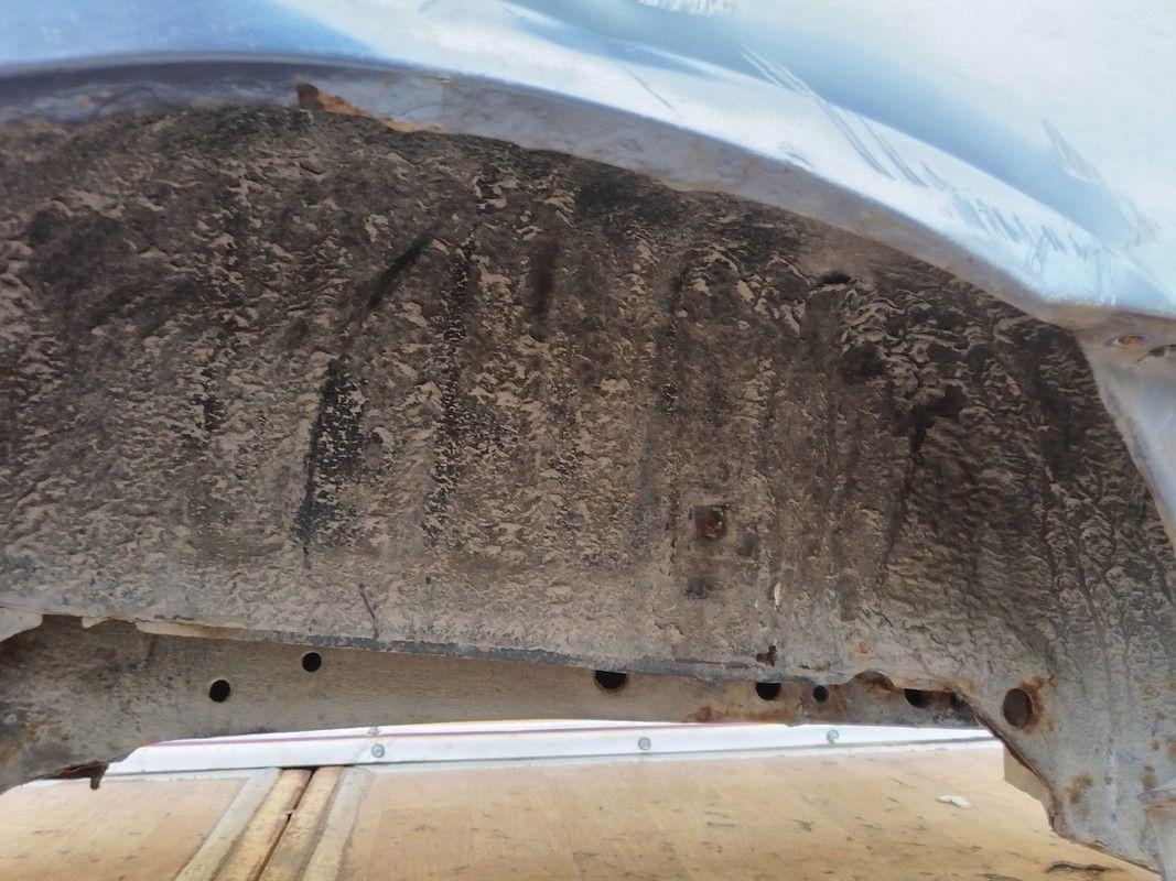 Крыло заднее левое Y94EU0 Renault Scenic undefined