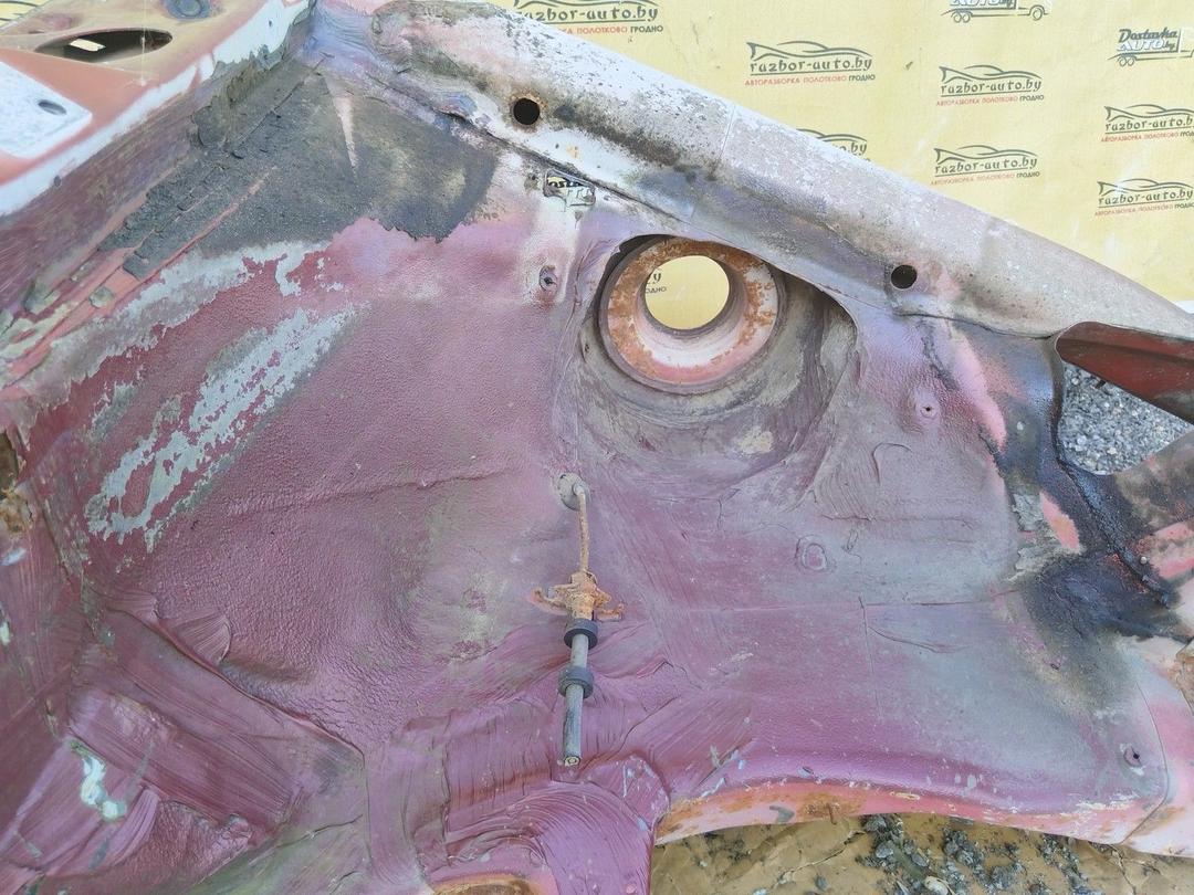 Стакан лонжерона правый IXLEMF Volkswagen Vento undefined