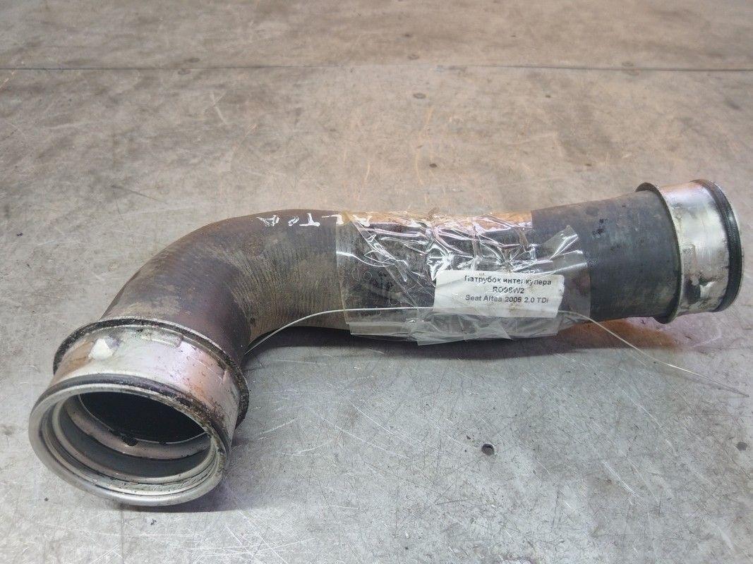 Патрубок интеркулера RO98W2 Seat Altea