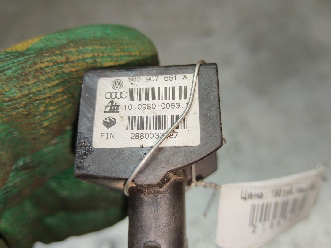 Датчик ускорения 1YTHIU Volkswagen Golf купить в магазине запчастей бу