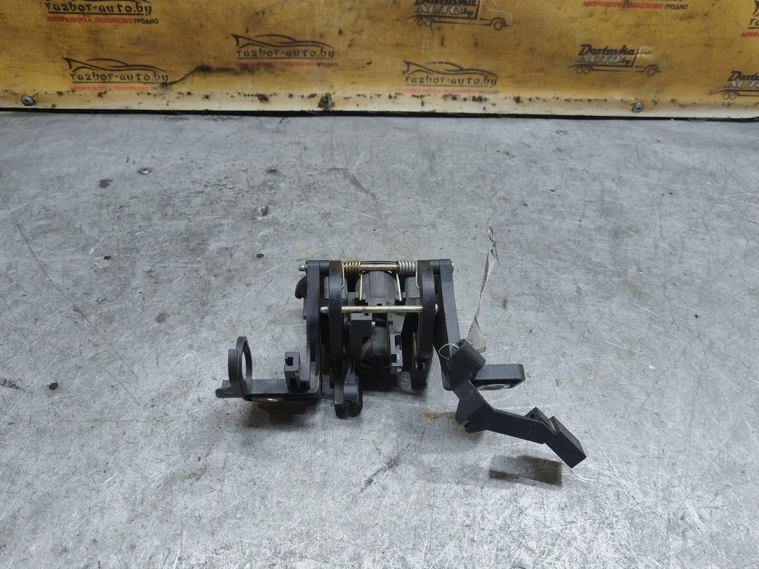 Ручка открывания багажника 5440VS Mercedes A W168 купить на авторазборке