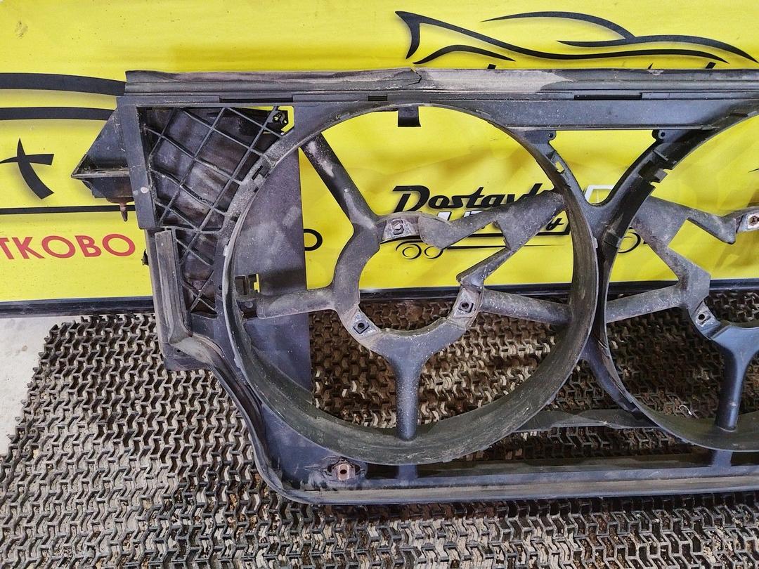 Диффузор вентилятора 8L769J Renault Safrane купить с доставкой