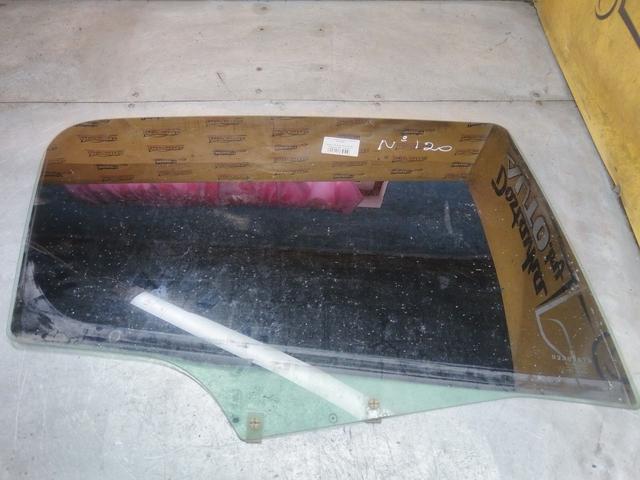 Стекло двери задней правой AAK0QA Peugeot 307