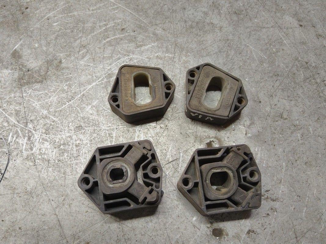 Кронштейн радиатора WSUI09 Skoda Octavia - Фото 3