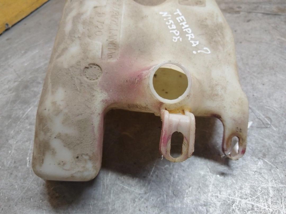 Бачок омывателя 812F38 Fiat Tempra купить с доставкой