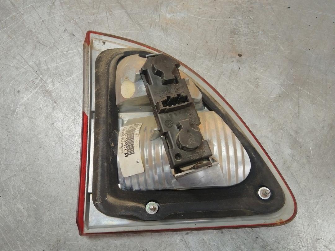 Фонарь крышки багажника правый LL3TWP Ford Galaxy купить