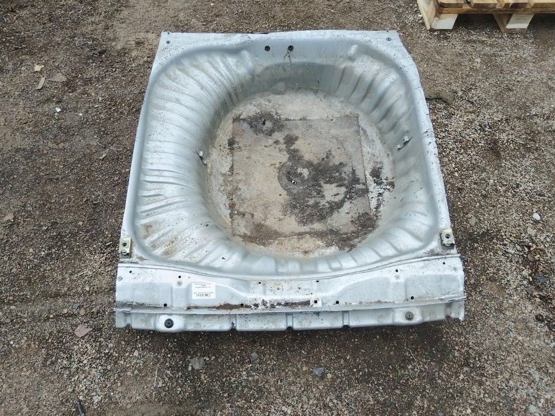 Ниша запасного колеса 7D1B8C Peugeot 406