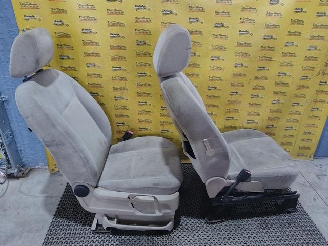 Салон (комплект сидений) 47RSOT Ford C-Max undefined