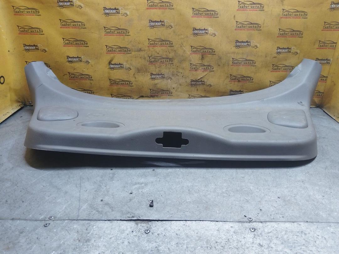 Обшивка крышки багажника I32FFP Nissan Primera купить