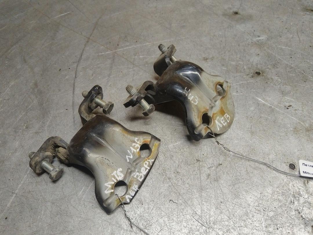 Петля двери задней левой G0ZNZL Mitsubishi Carisma - Фото 1