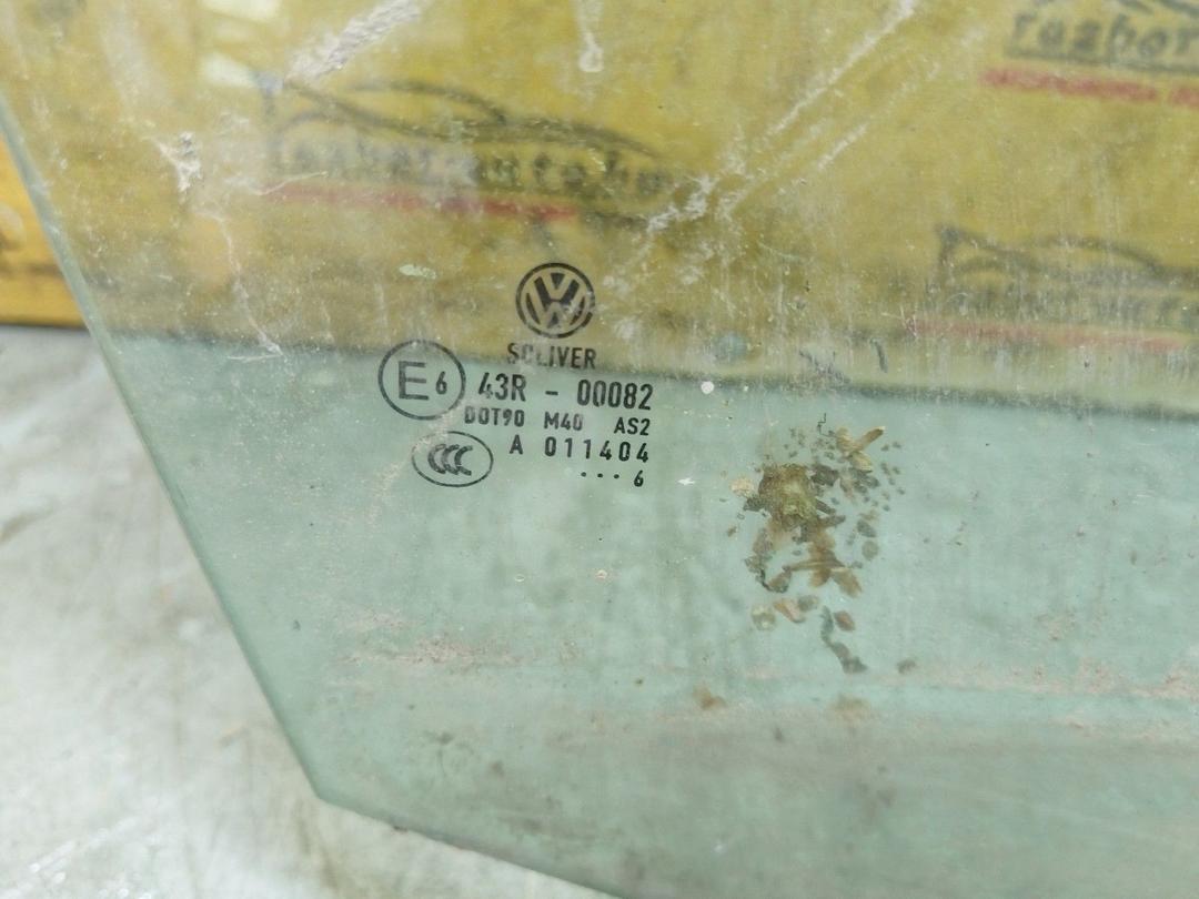 Стекло двери передней правой 00G12W Volkswagen Passat купить