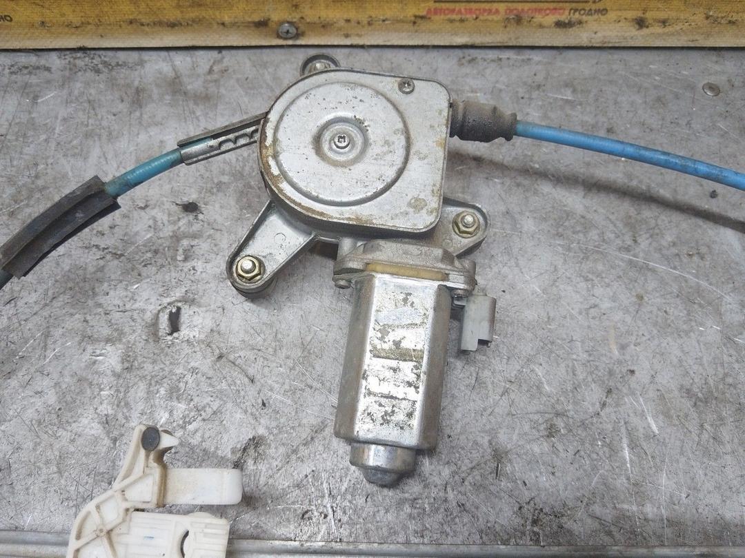 Стеклоподъемник электрический задний левый YAWQQG Peugeot 406 купить на авторазборке