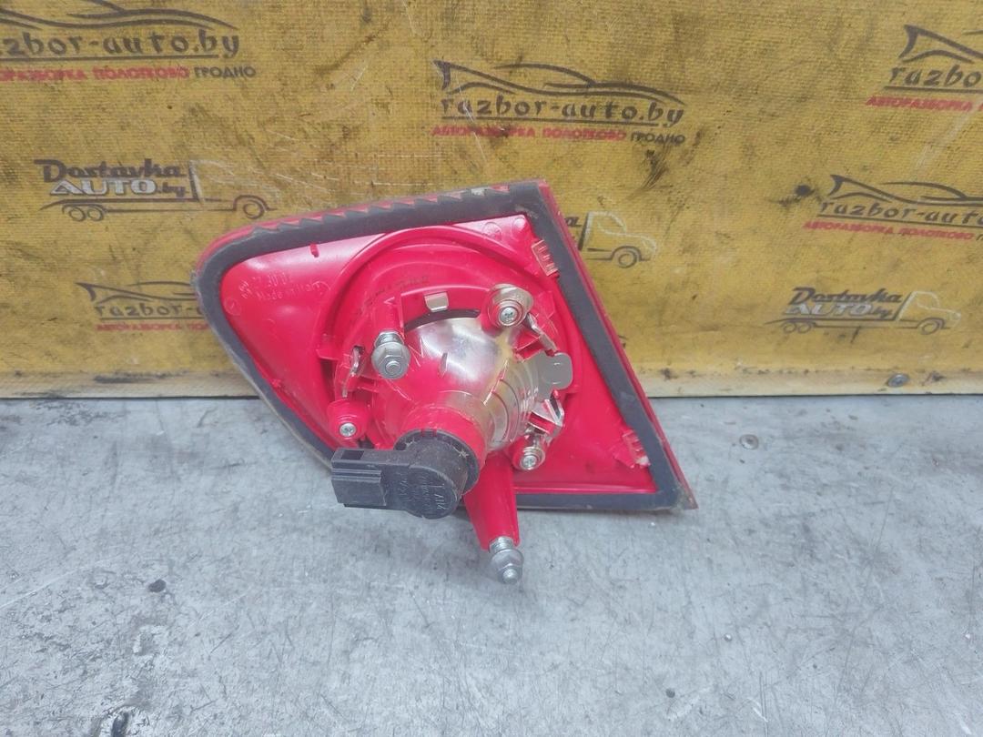 Фонарь крышки багажника правый L3VA9T Volkswagen Passat купить на авторазборке