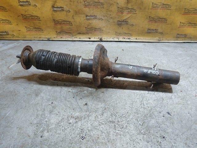 Амортизатор передний правый YIWH9T Volkswagen Golf