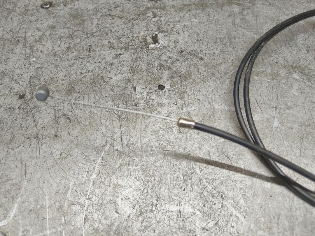 Трос капота XFSU0B Toyota Corolla купить