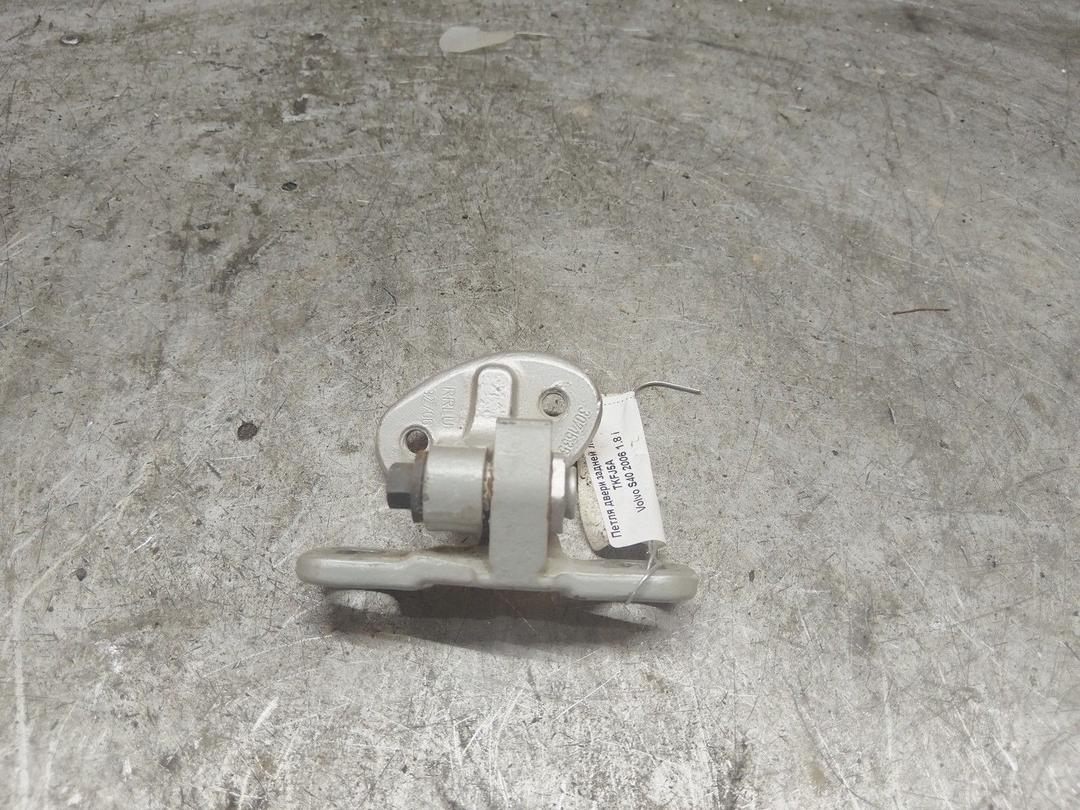 Петля двери задней левой TKFJ5A Volvo S40 - Фото 1