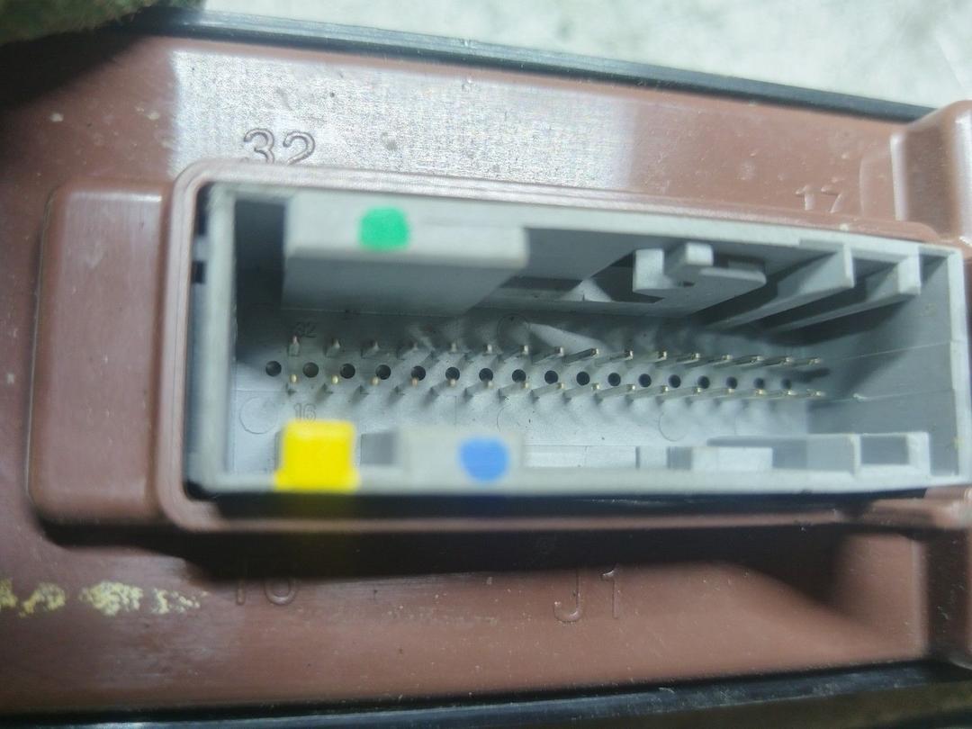 Блок управления стеклоподъемниками CMC2K8 Saab 9-3 undefined