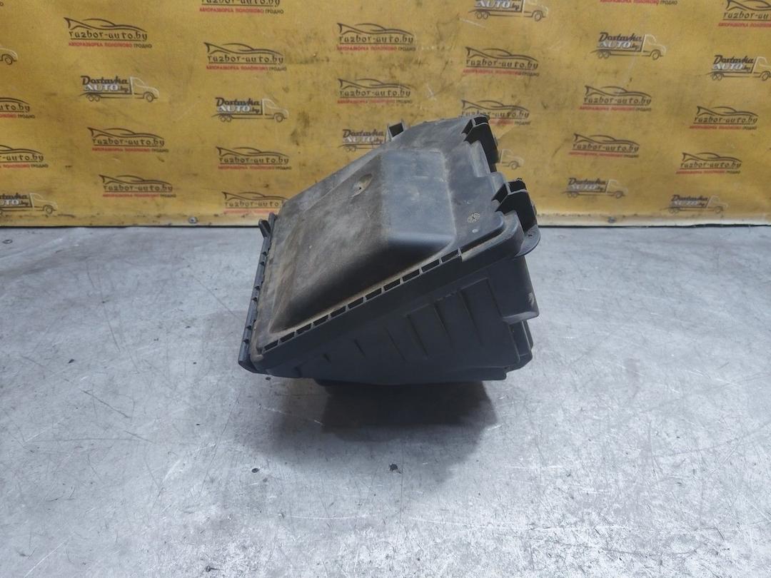 Короб предохранителей RJ23EE Opel Meriva