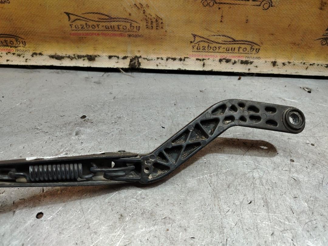 Щеткодержатель (поводок стеклоочистителя, дворник) P18VY8 Peugeot 106 - Фото 4