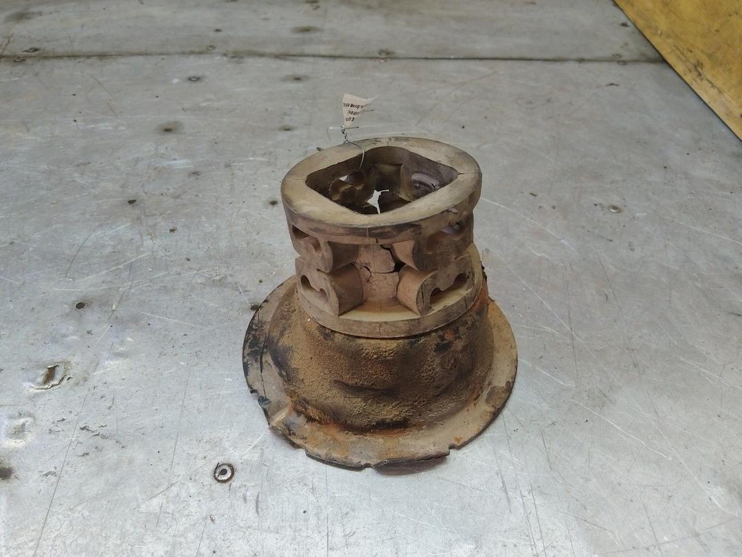 Опора амортизатора нижняя (чашка) L9TR8G Renault Scenic купить