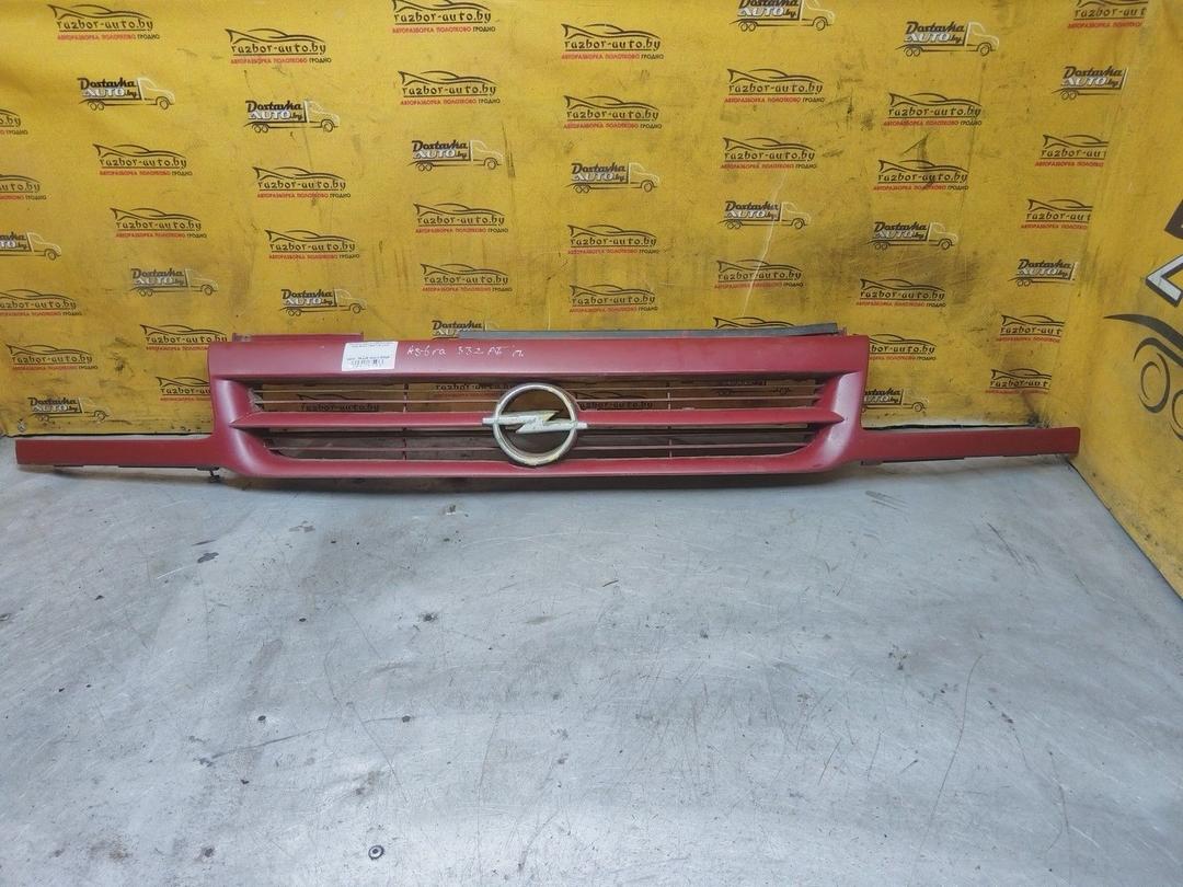 Решетка радиатора D2CSGX Opel Astra