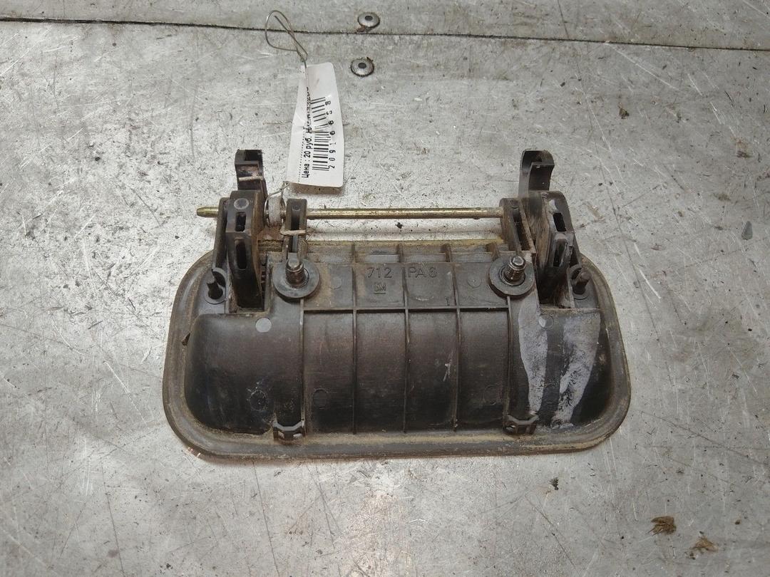 Ручка наружная задняя правая Y68MSL Opel Astra купить