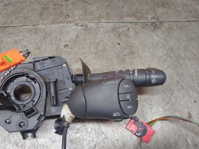 Переключатель подрулевой (стрекоза) 1EMABQ Renault Clio купить в магазине запчастей бу