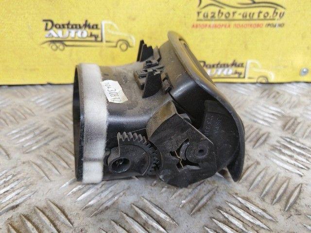 Дефлектор обдува салона 4Y1X4F Peugeot 406 купить