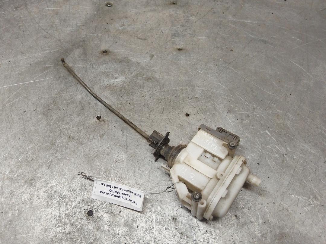 Активатор (привод) замка двери TP013Q Volkswagen Passat