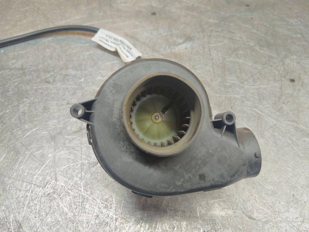 Вентилятор охлаждения отсека электроники YBV3Y7 BMW 5 E39 купить на авторазборке