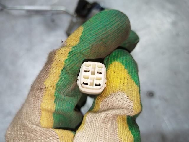 Замок двери передней правой MOIP2S Great-Wall Hover купить в магазине запчастей бу