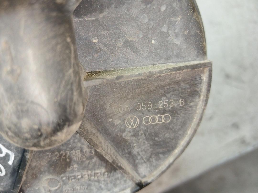 Насос продувки катализатора NVPZQ6 Audi A3 купить на авторазборке