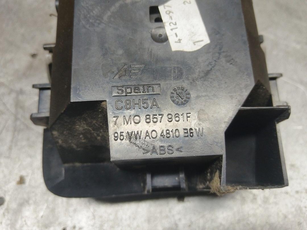 Пепельница UDM4TY Volkswagen Sharan - Фото 4