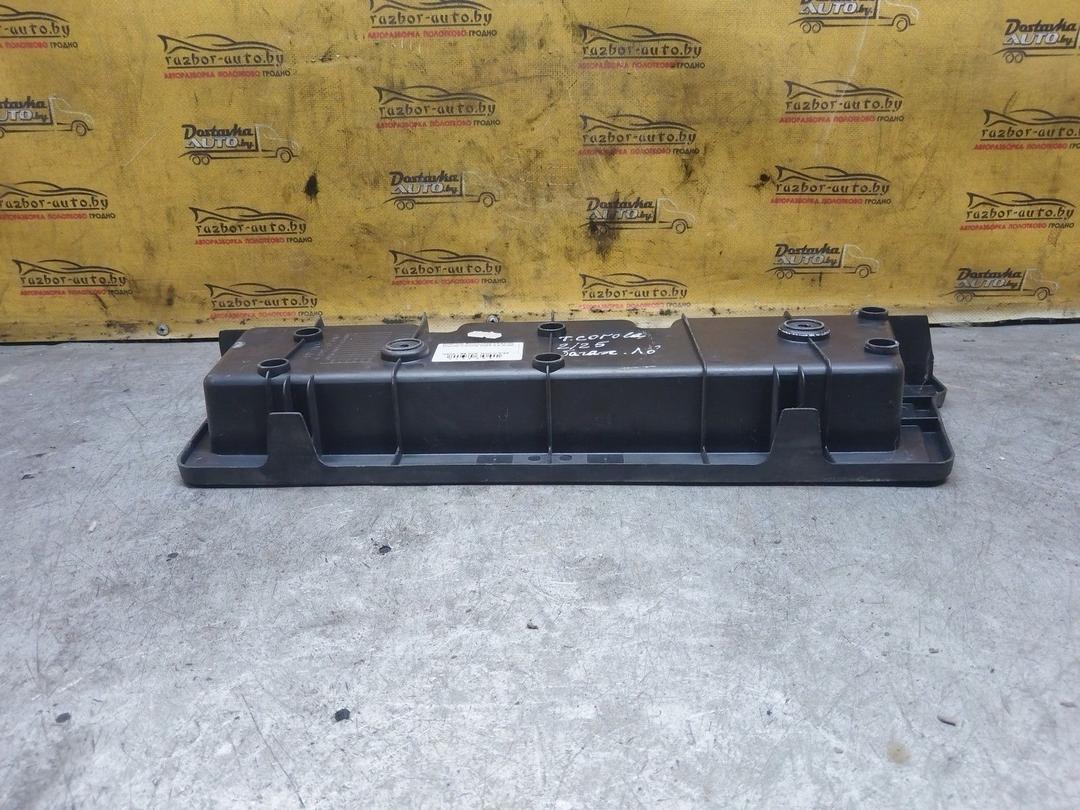 Пластик багажника UPEK0N Toyota Corolla купить в магазине запчастей бу