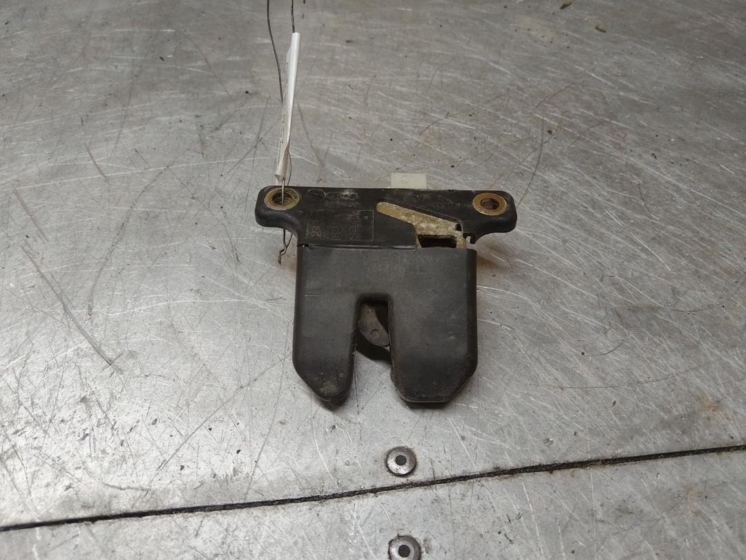 Замок багажника 48ONOX Audi A3 купить с доставкой