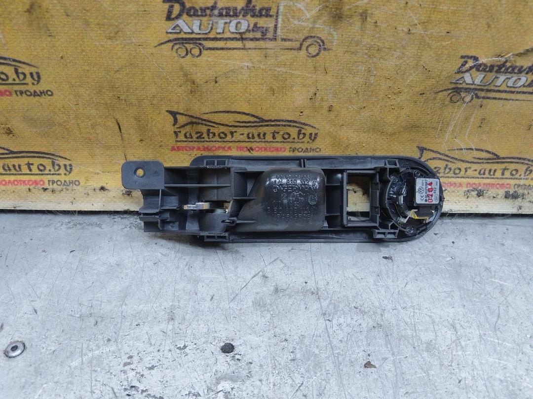 Ручка внутренняя задняя левая Z56V5M Volkswagen Passat купить с доставкой